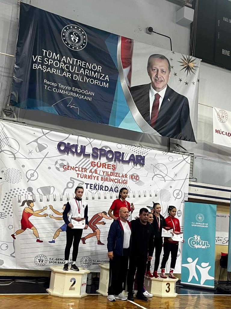 MİNDERİN SULTANLARI ZİRVEYİ BIRAKMIYOR!