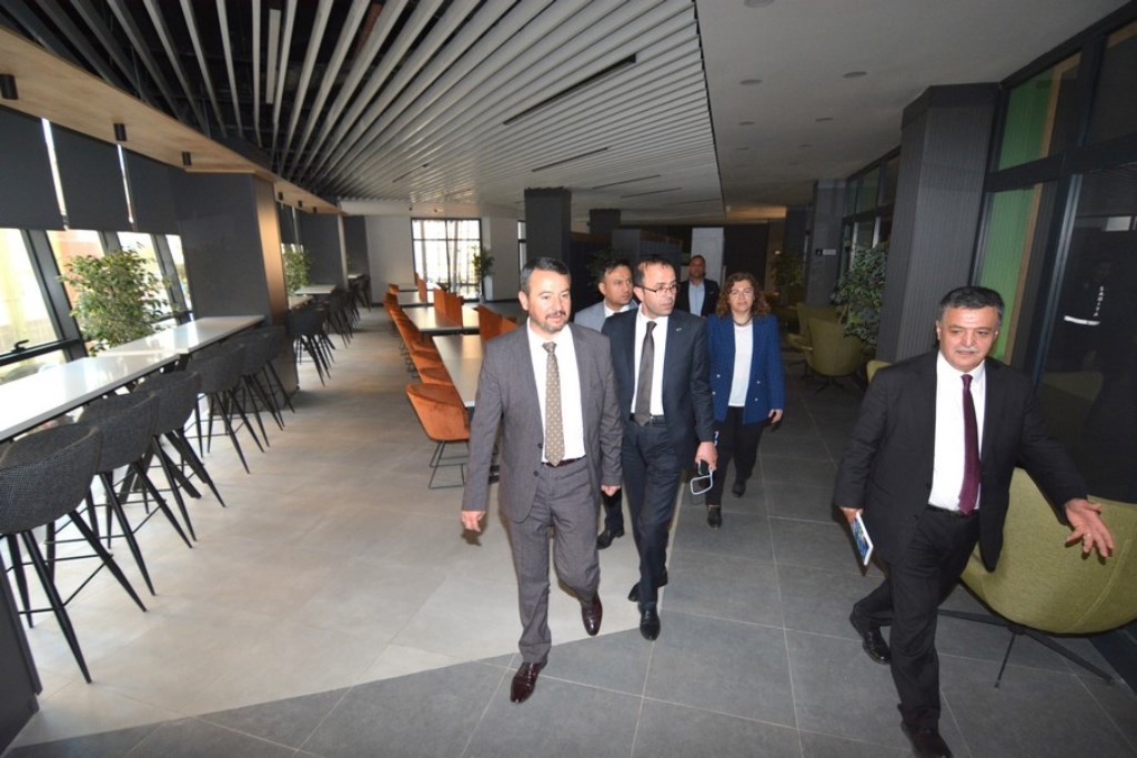 SANDIKLI HEYETİ İLÇENİN TURİZM POTANSİYELİ İÇİN TOPLANDI