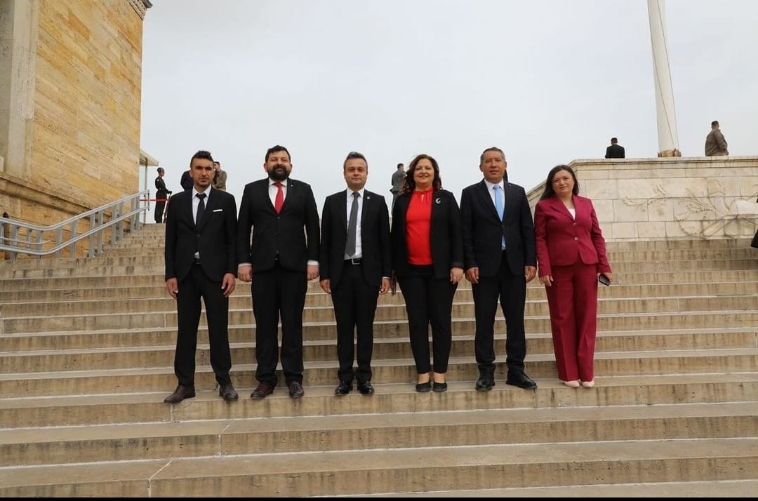 Başkan Köksal'dan Paylaşım Geldi İlk Ziyareti Anıtkabir Oldu