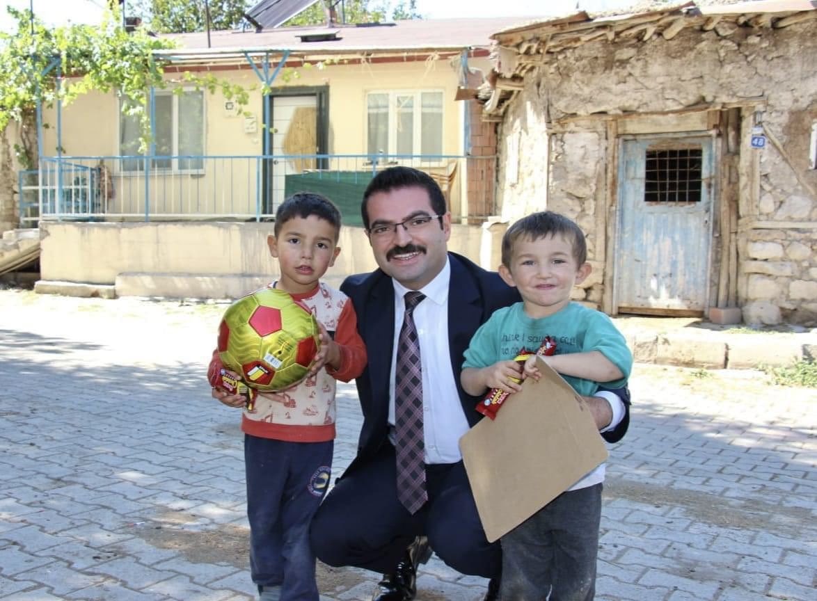 Hem Afyonkarahisar'ın Hem Şuhut'un Gönlüne Taht Kuran İsim