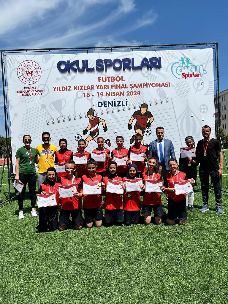 TAŞOLUK'UN YILDIZ FUTBOLCULARI TÜRKİYE FİNALLERİNDE!