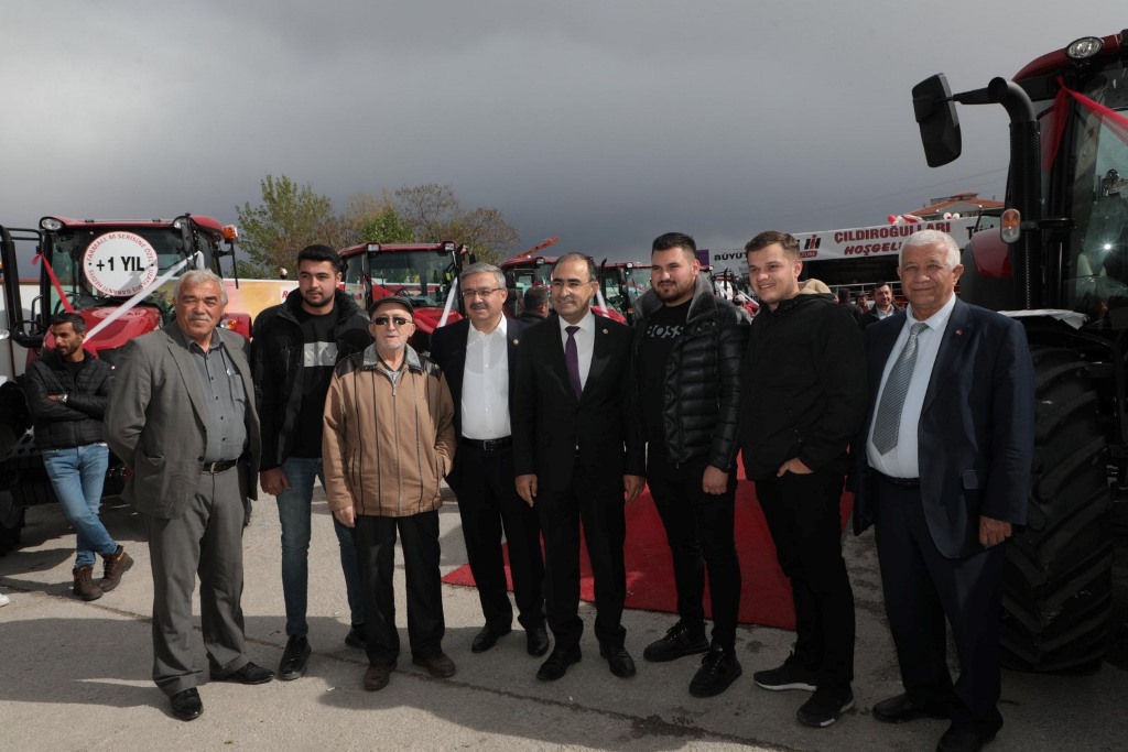 AK PARTİ'Lİ VEKİLLER TARIM, HAYVANCILIK VE GIDA FUARI'NI GEZDİ