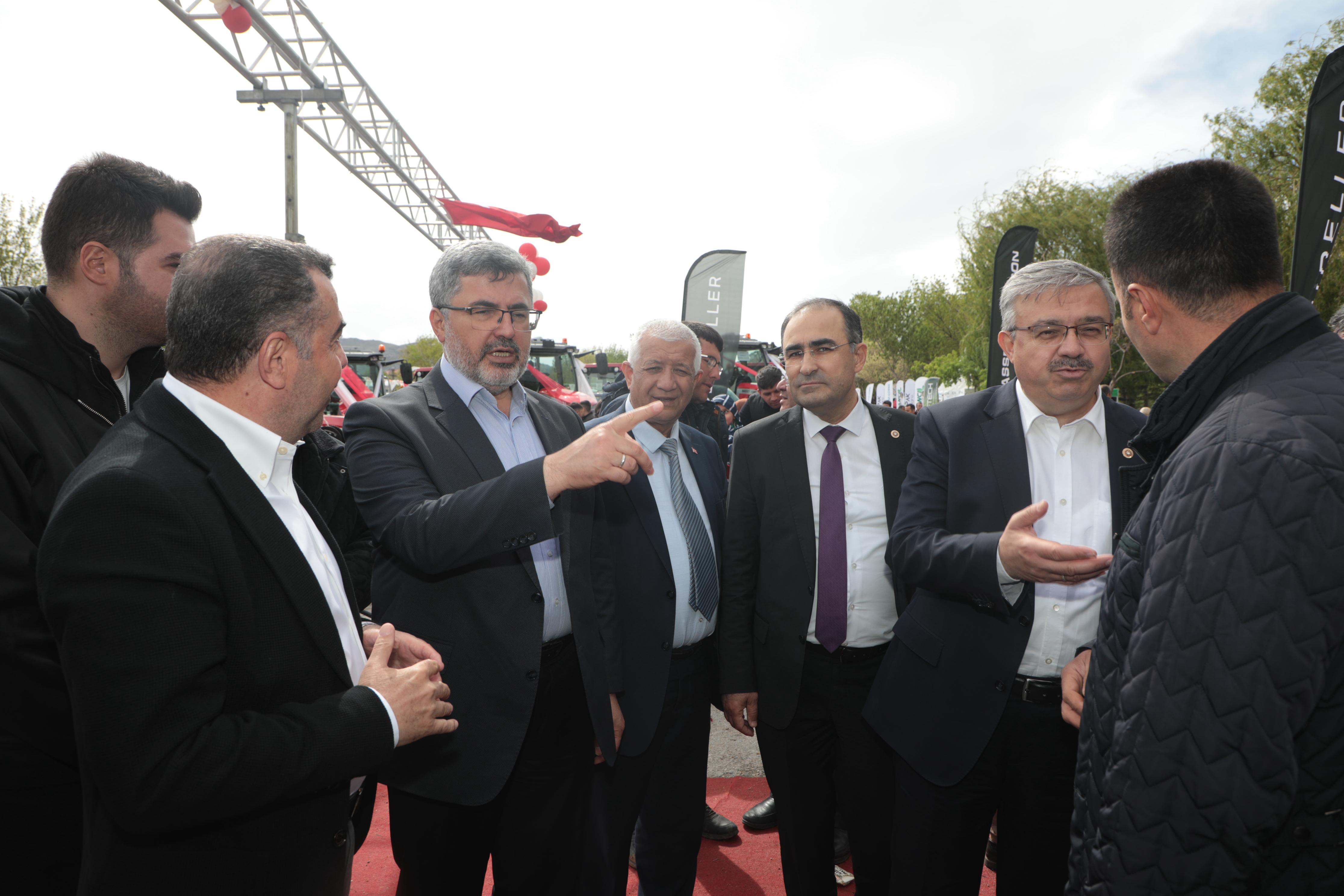 Ak Parti Teşkilatı Tarım Fuarına Katıldı