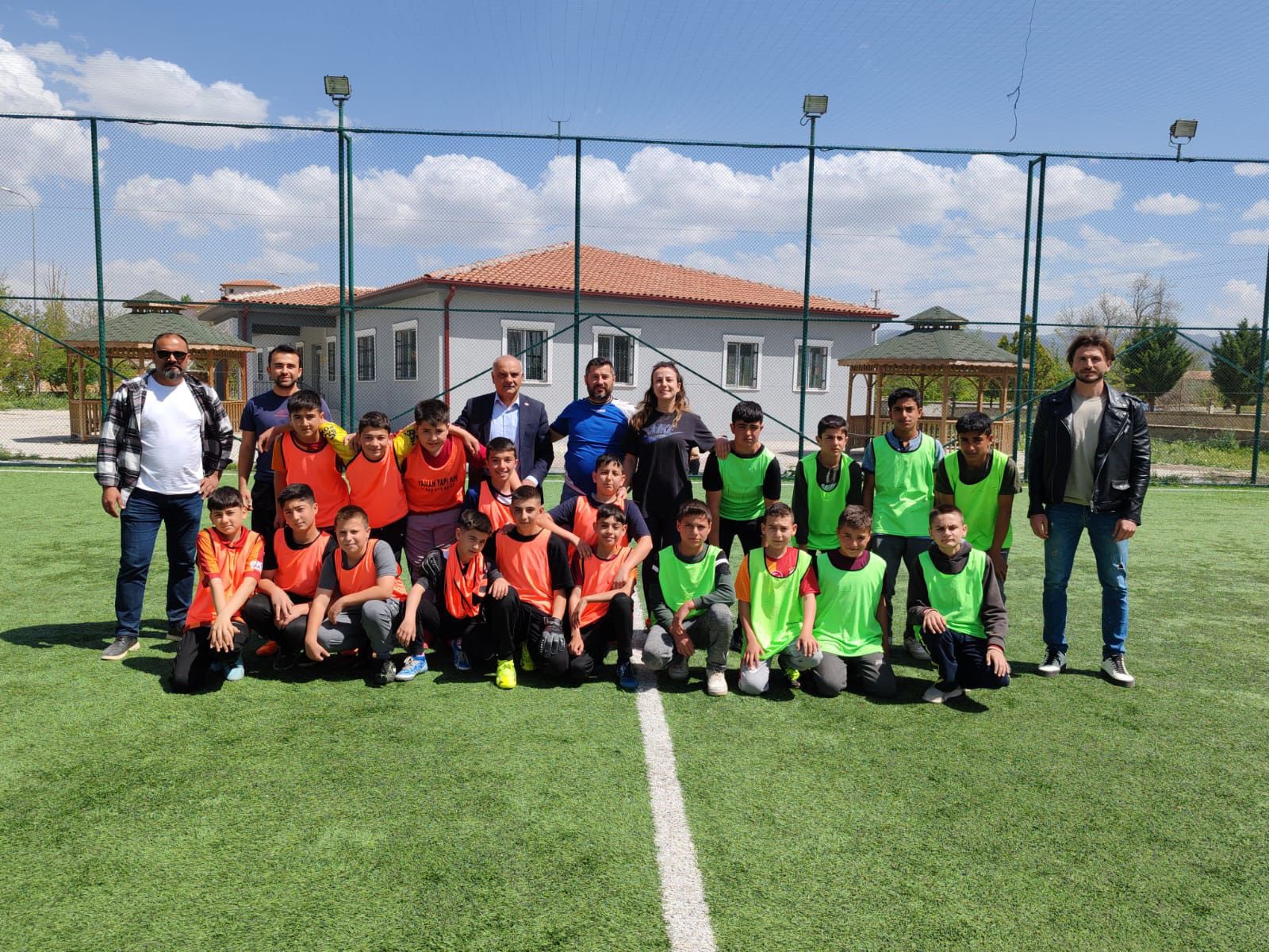 Başmakçı'da Gençler Yeteneklerini Sergiledi