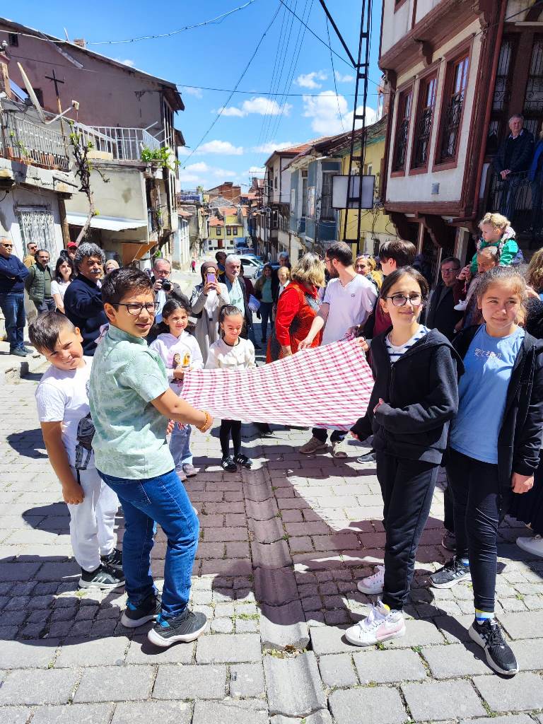 AYTAM'DA ASIRLIK ADİNE PİLAVI GELENEĞİ