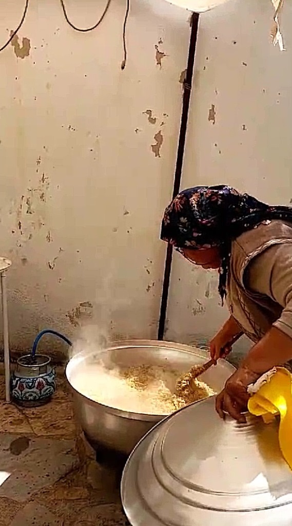 AYTAM'DA ASIRLIK ADİNE PİLAVI GELENEĞİ