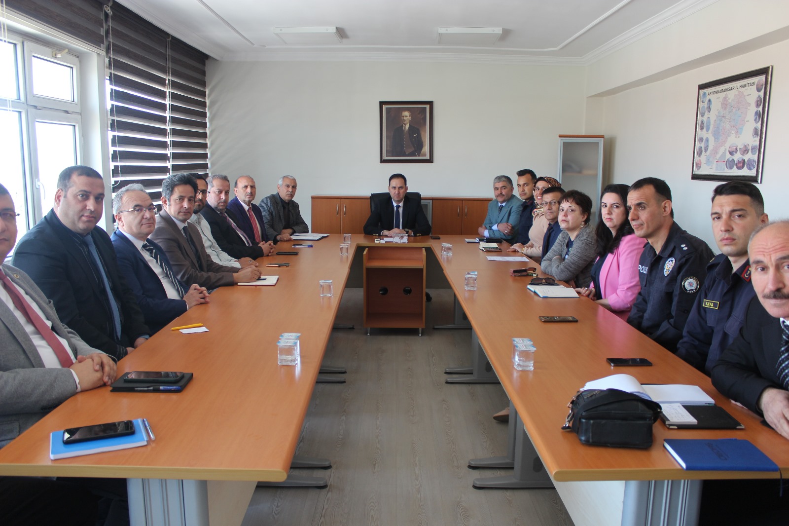 Bolvadin'e Değer Veriliyor Kaymakam Bolat Toplantıya Katıldı