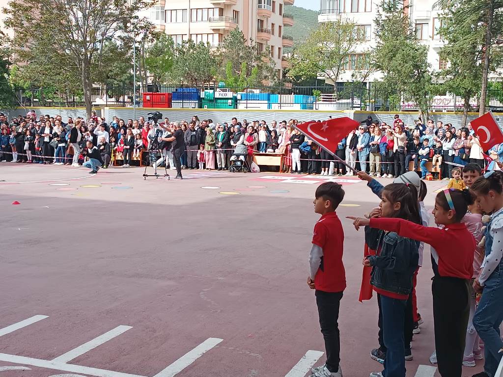 'ATATÜRK ÇOCUKLARI' MEST ETTİ