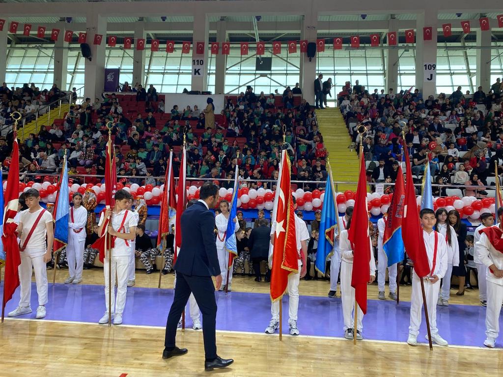 VEYSEL EROĞLU SPOR SALONU TIKLIM TIKLIM