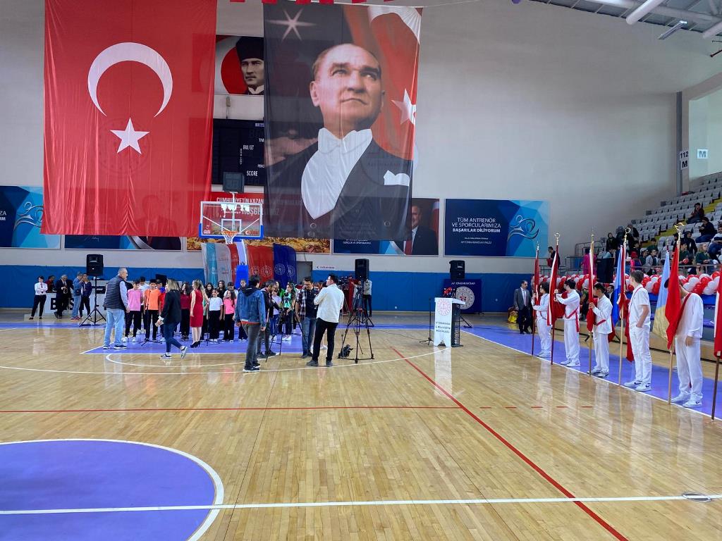 VEYSEL EROĞLU SPOR SALONU TIKLIM TIKLIM