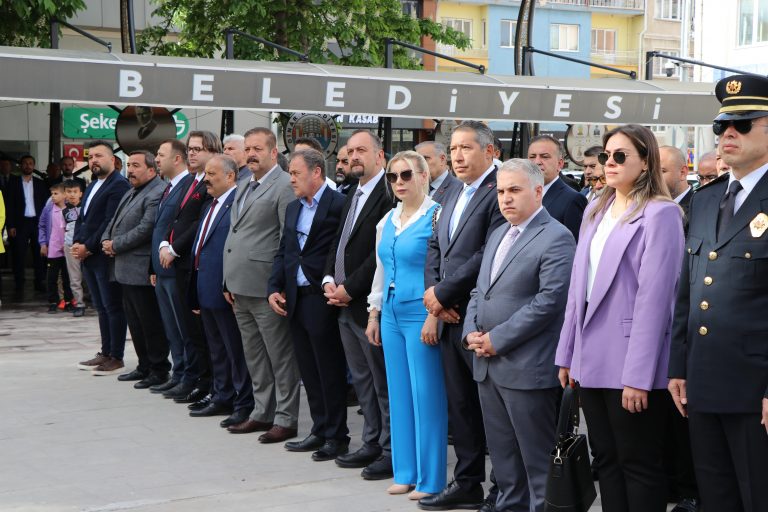 Dinar’da 23 Nisan Kutlamaları Başladı