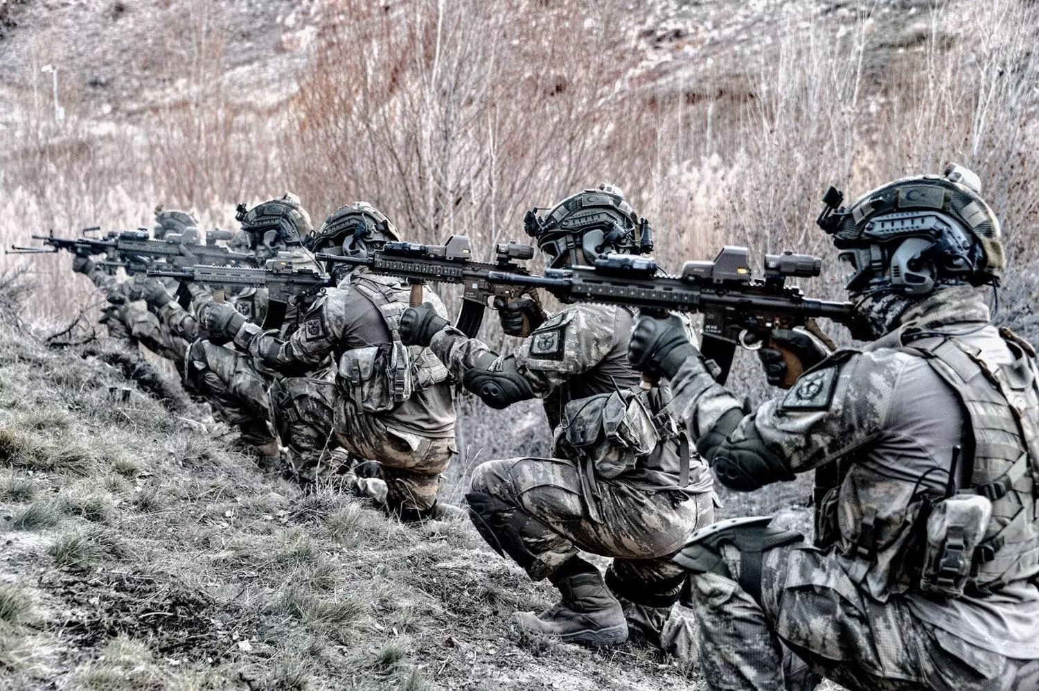 MSB: 15 PKK'LI VE 4 YPG'Lİ TERÖRİST ÖLDÜRÜLDÜ