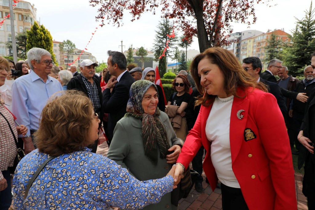 BAŞKAN KÖKSAL, ÇELENK TÖRENİNE KATILDI