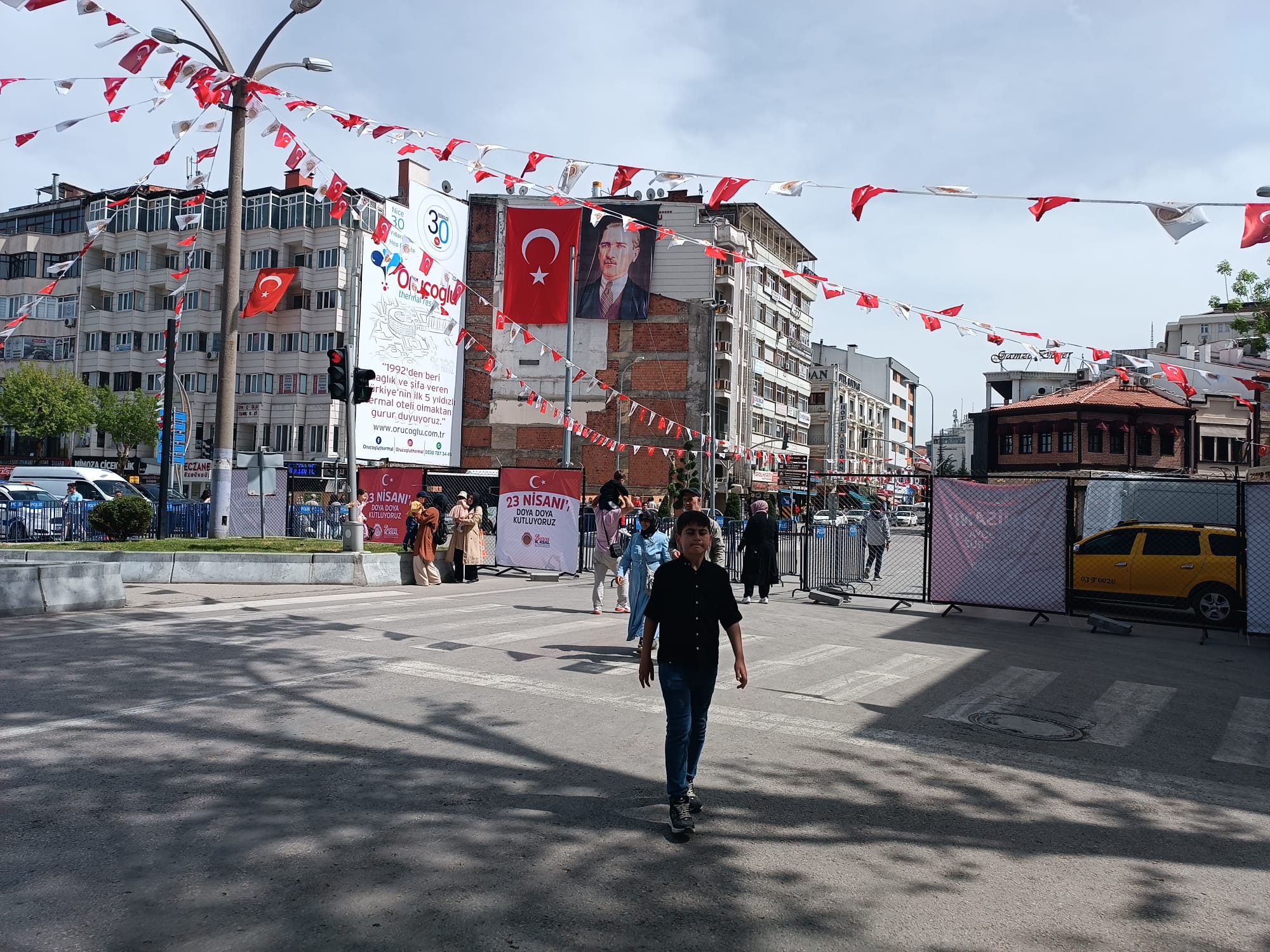 AHBAPLAR SAHADA  AFYON'DA HEYECAN DORUKTA