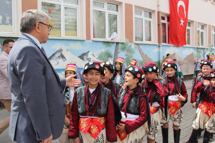23 NİSAN ŞUHUT'TA COŞKUYLA KUTLANDI