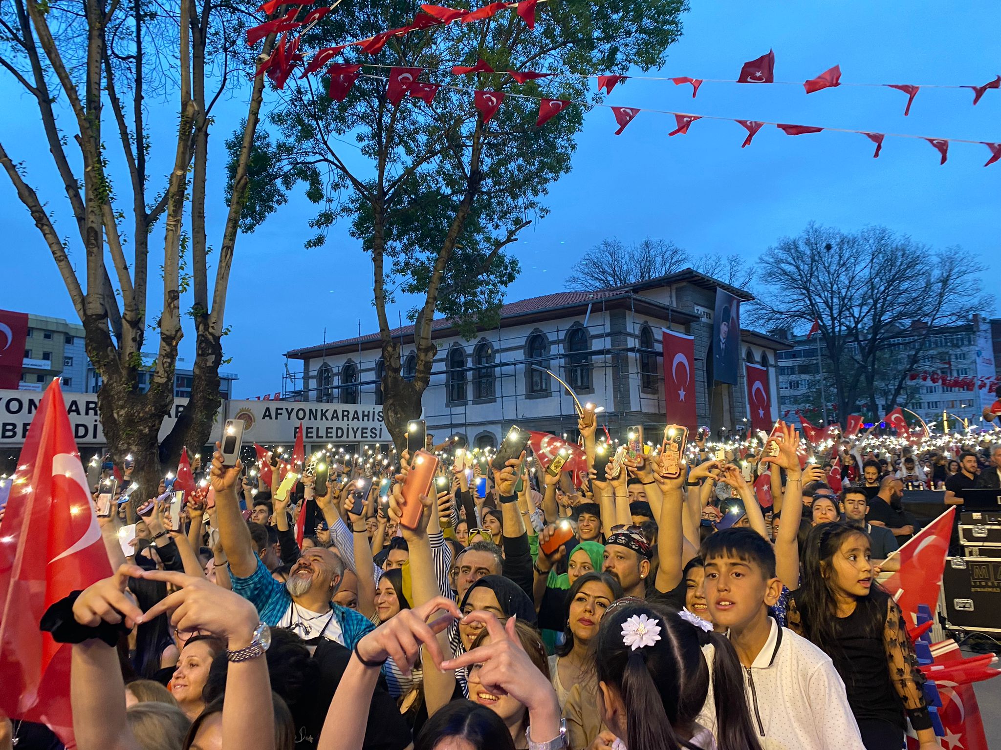 Afyon’da muhteşem sahne şovu!