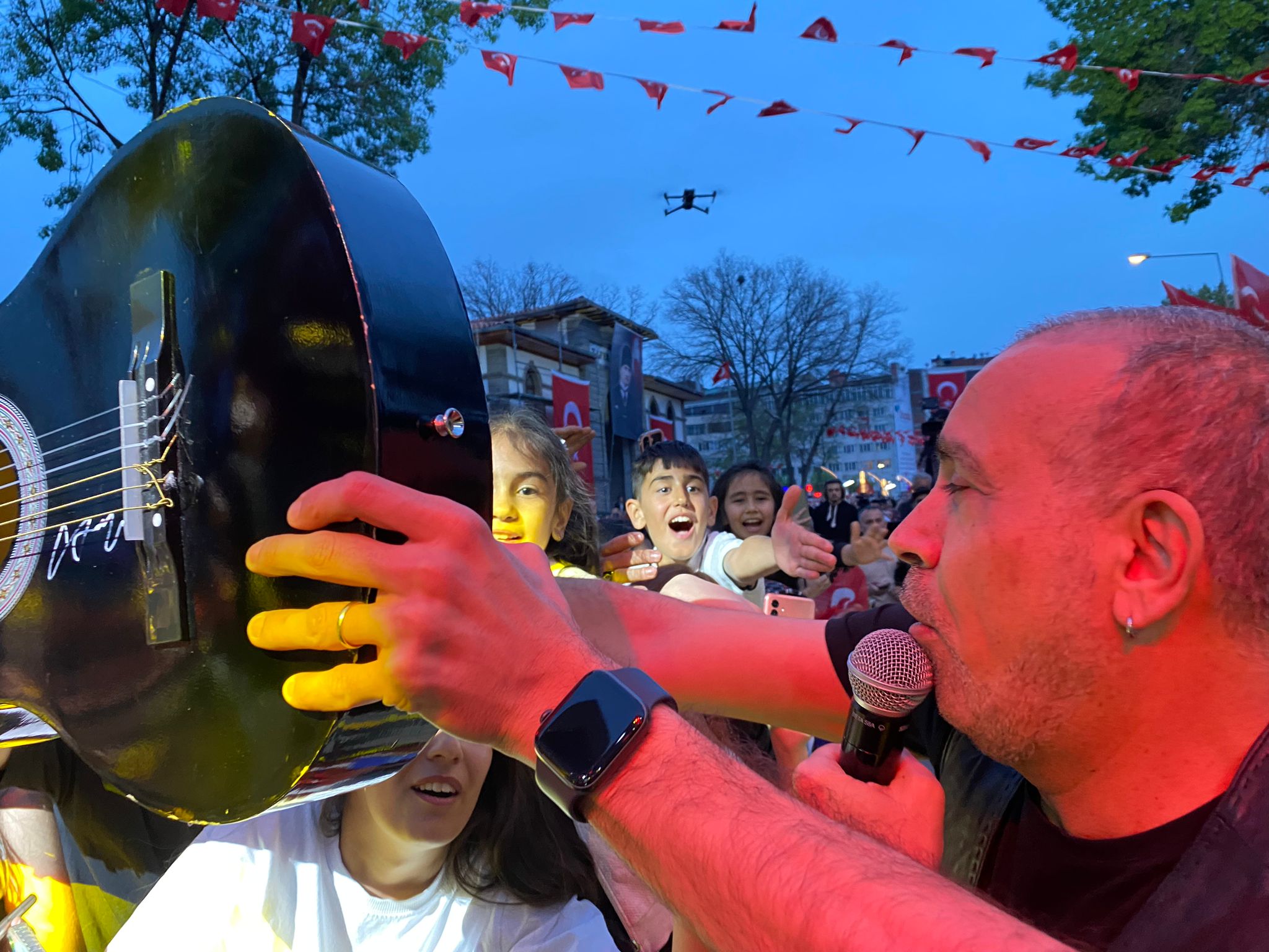 Haluk Levent’ten Afyonlu hayranına büyük jest!