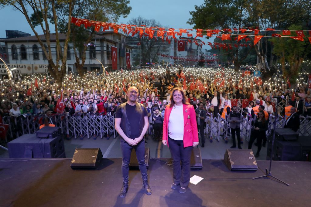 HALUK LEVENT AFYONKARAHİSAR'I SALLADI