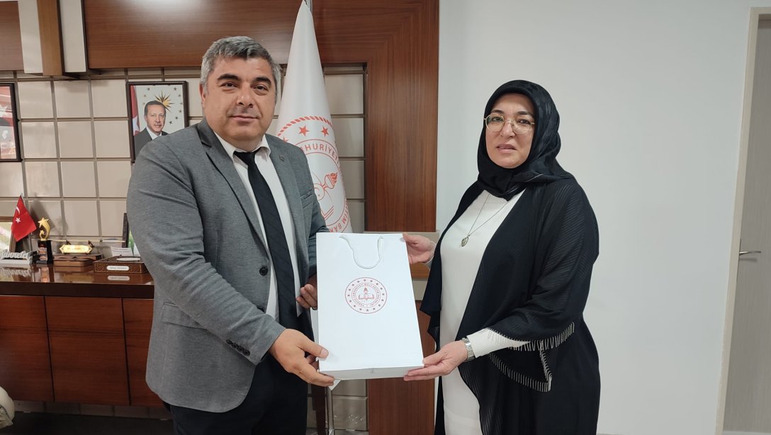 YKS ve LGS Koordinatörü  Yıldırım'dan Müdür Sünnetçi'ye ziyaret