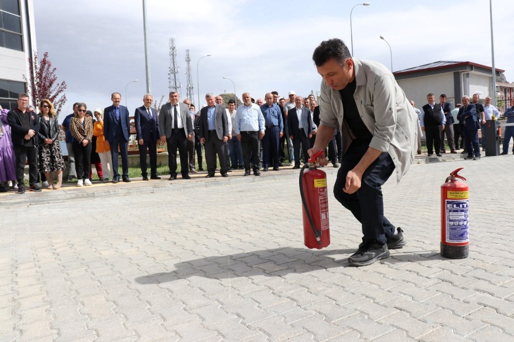 MEM PERSONELİ DEPREM VE YANGIN TATBİKATI YAPTI