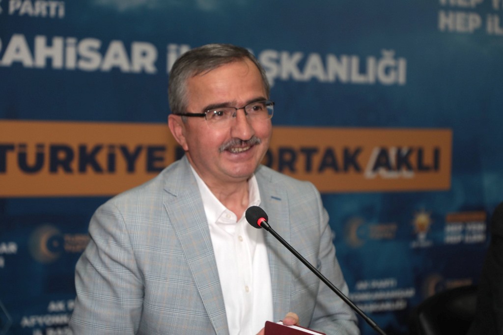 "BİZ BU DURAKTAN DAHA GÜÇLÜ BİR ŞEKİLDE AYRILACAĞIZ"