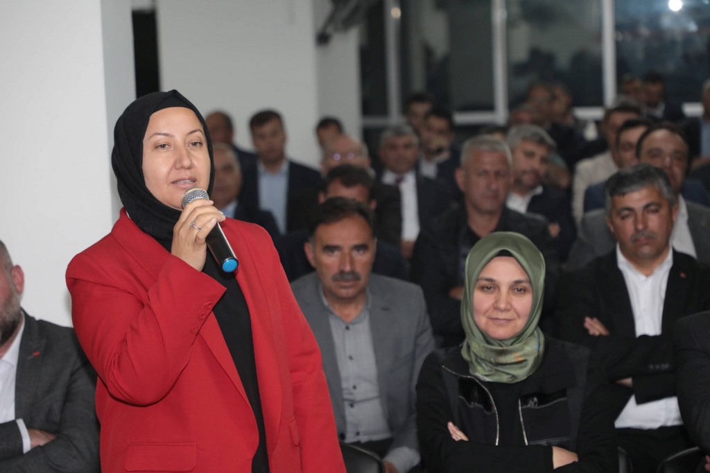 "BİZ BU DURAKTAN DAHA GÜÇLÜ BİR ŞEKİLDE AYRILACAĞIZ"