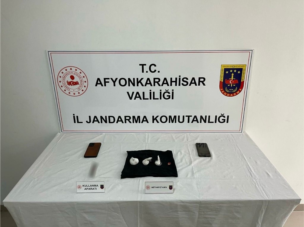 AFYON'DA UYUŞTURUCU OPERASYONU!