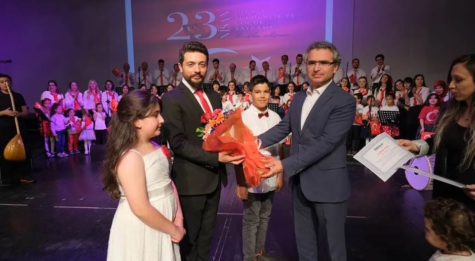 AKSAM'dan muhteşem konser!..