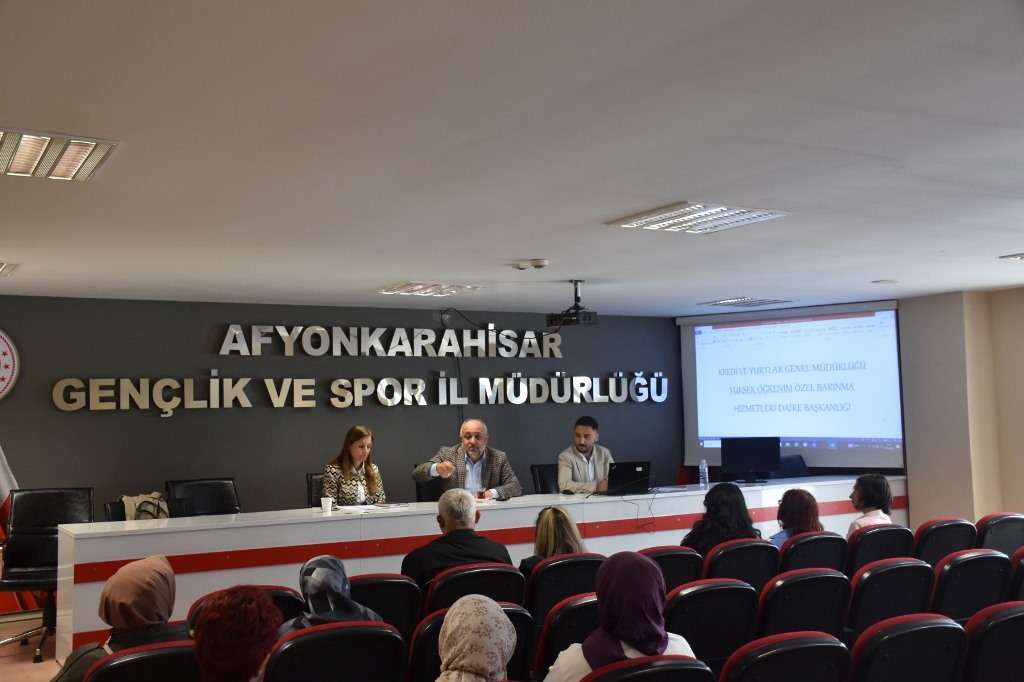 ÖZEL YURT MÜDÜRLERİ BARINMA HİZMETİ EĞİTİMİ TOPLANTISINDA BULUŞTU