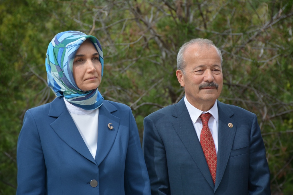 TAYTAK'TAN, BAKAN GÖKTAŞ'A TEŞEKKÜR