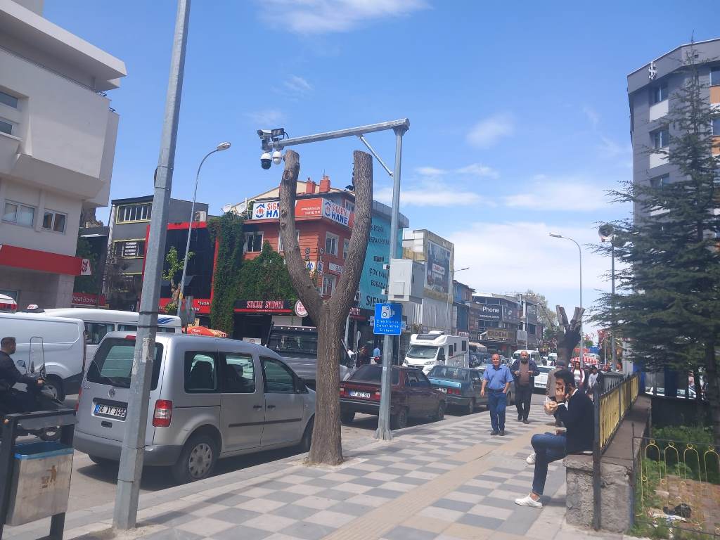 BANKALAR CADDESİ'NDEKİ EDS 2 YILDIR ÇALIŞMIYOR
