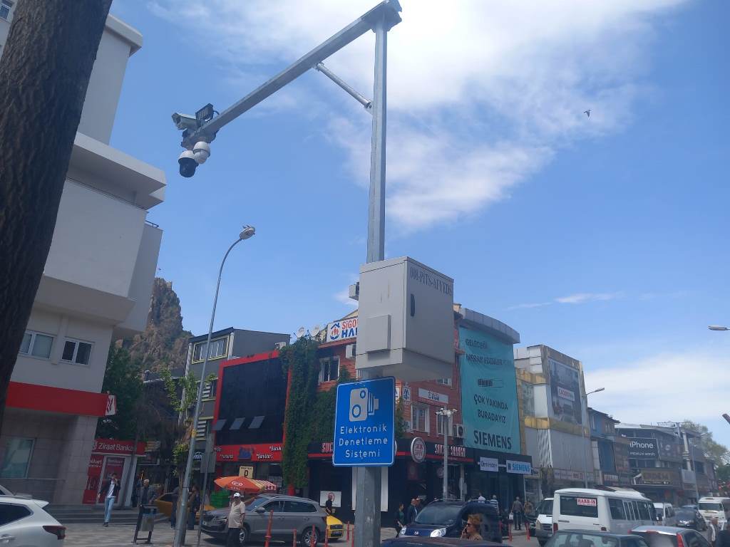 BANKALAR CADDESİ'NDEKİ EDS 2 YILDIR ÇALIŞMIYOR