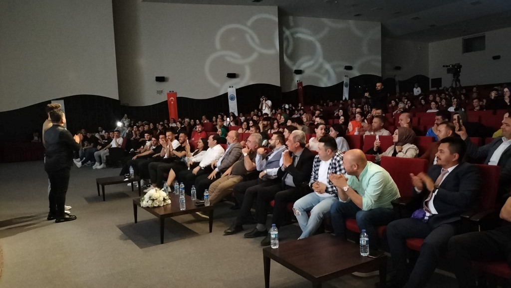 AFYONSPOR'A MORAL GECESİ