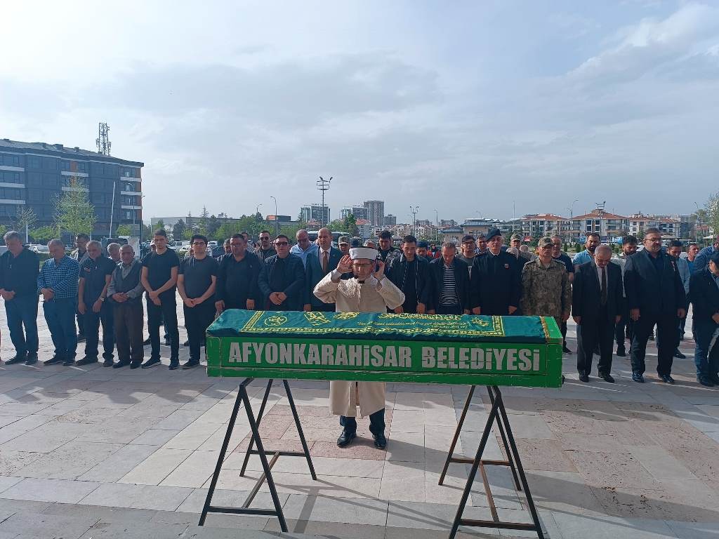 MEHMET SARAÇ SON YOLCULUĞUNA UĞURLANDI