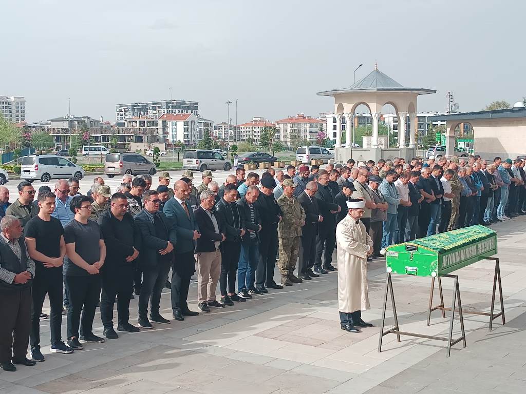 MEHMET SARAÇ SON YOLCULUĞUNA UĞURLANDI