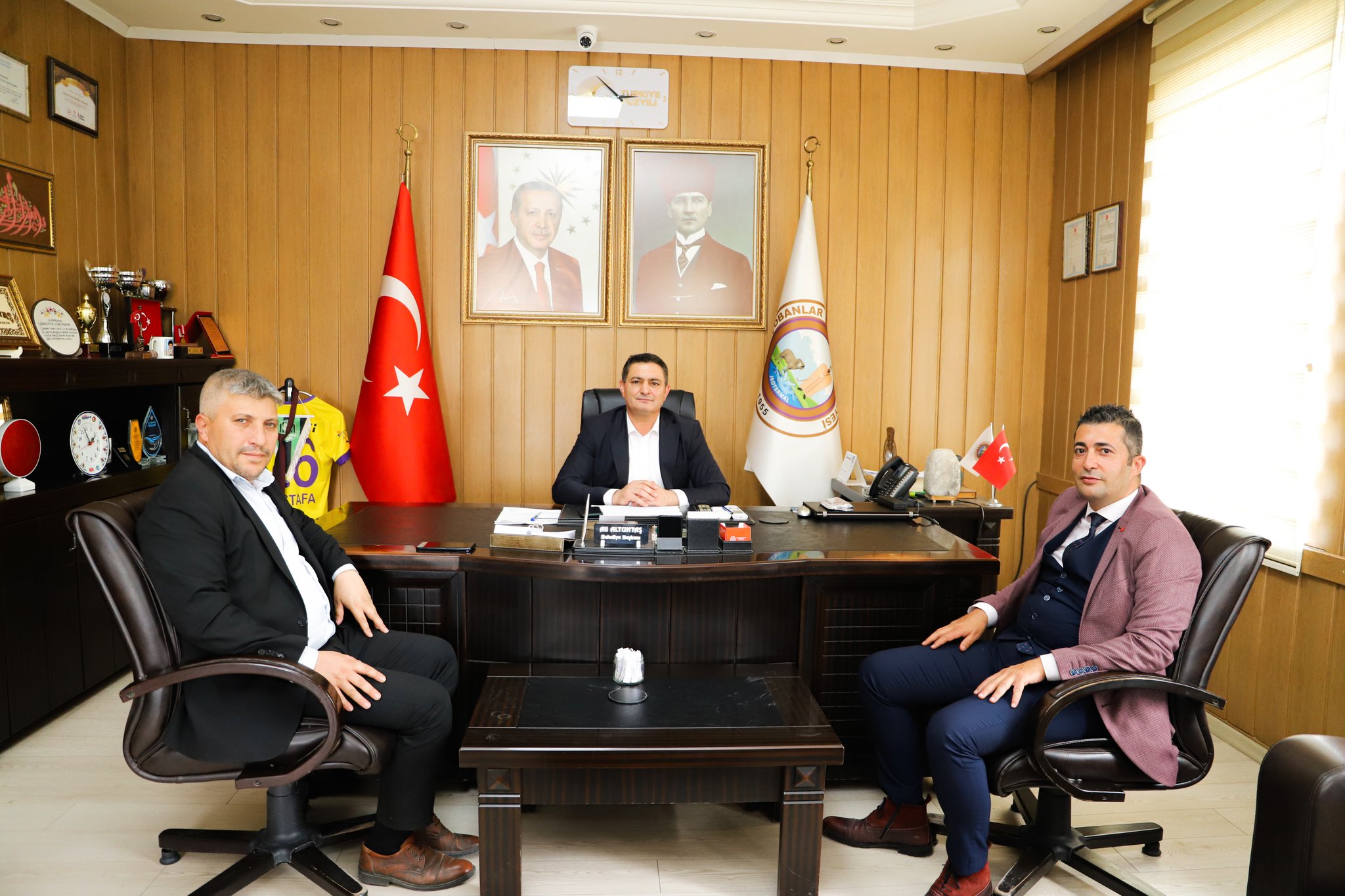 Başkan Altuntaş Müdür Demir'i Ağırladı