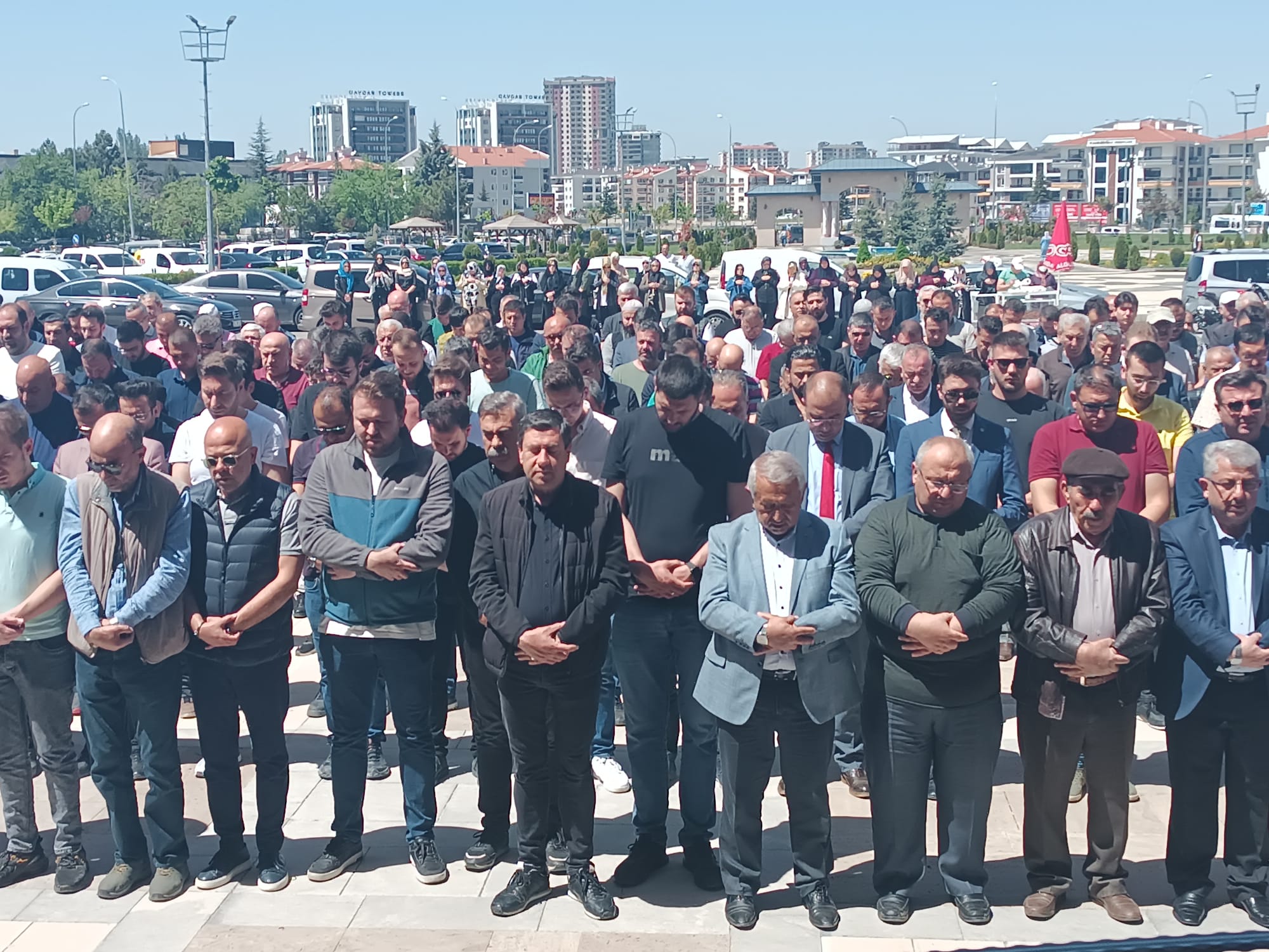 BAHAR SAVRUKOĞLU SON YOLCULUĞUNA UĞURLANDI