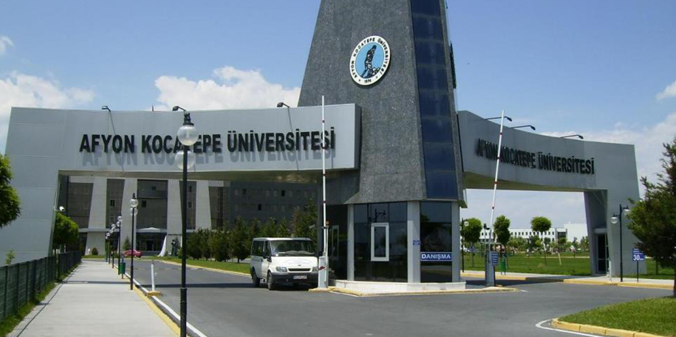 AFYON KOCATEPE ÜNİVERSİTESİ REKTÖRLÜĞÜNDEN TEPKİ