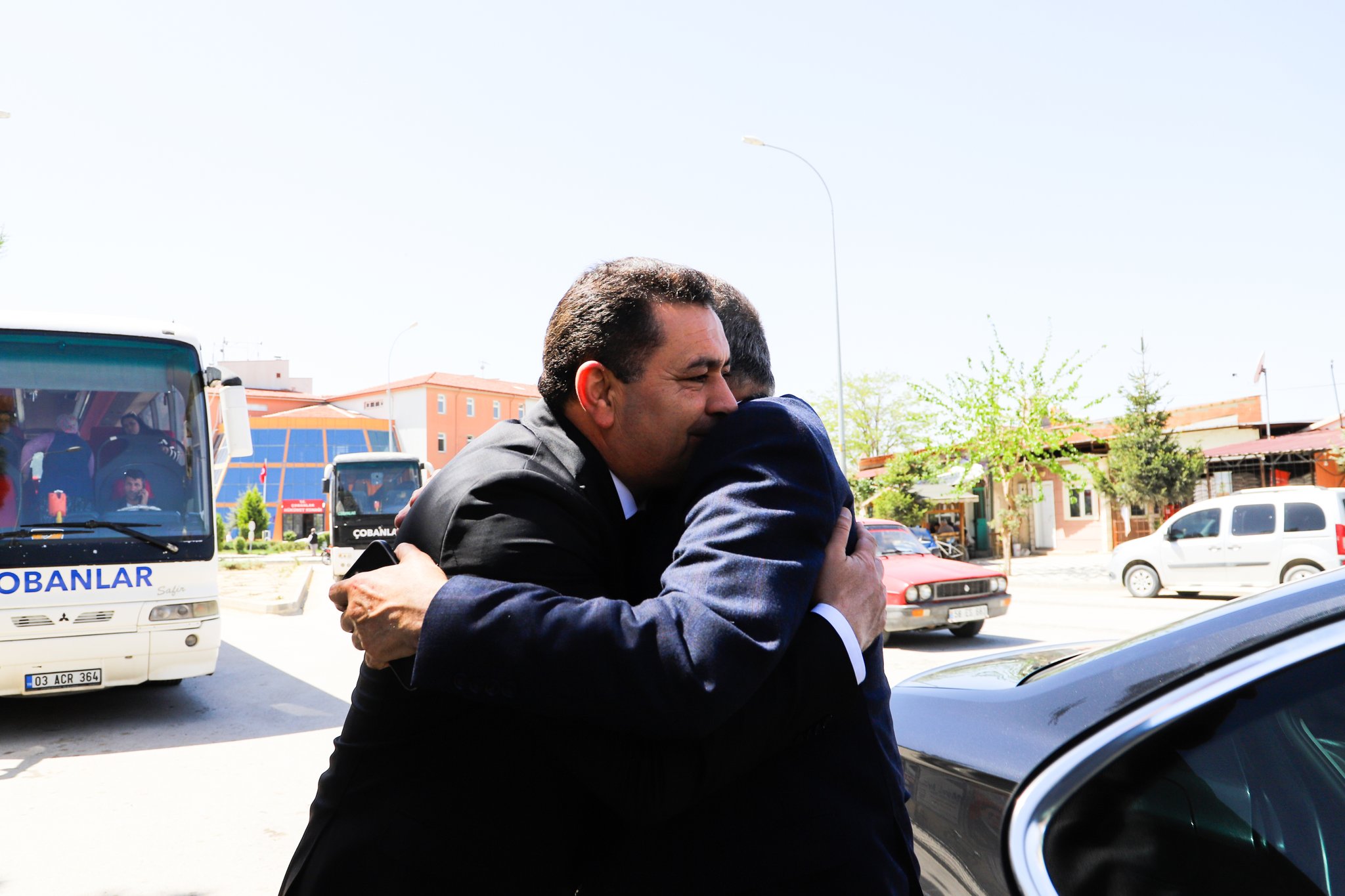 "ÇOBANLAR HALKININ TEVECCÜHU  BİZE BÜYÜK BİR SORUMLULUK YÜKLEDİ"