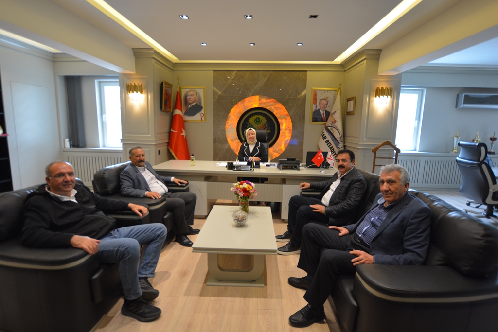 KILINÇARSLAN, MERMER SEKTÖRÜ HAKKINDA BİLGİ ALDI