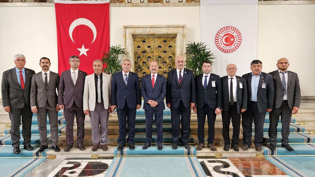 "31 MART SEÇİMLERİNDE AFYONKARAHİSARIMIZDA BAŞARIYLA ÇIKTIK"