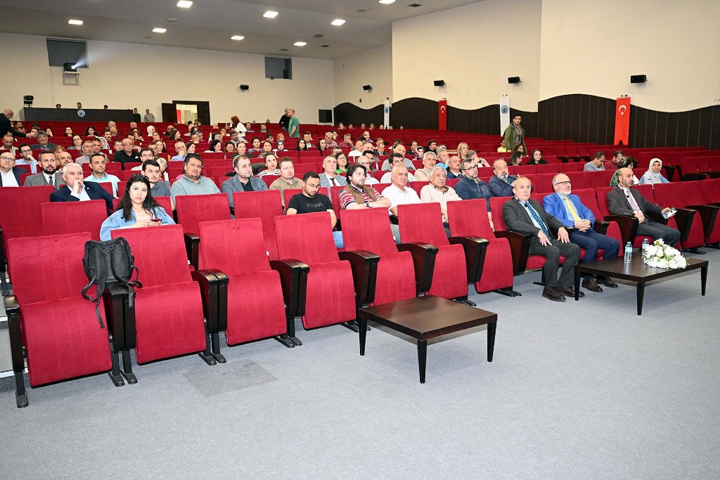 AKÜ'DE RESMİ YAZIŞMA KURALLARI HAKKINDA SEMİNER VERİLDİ