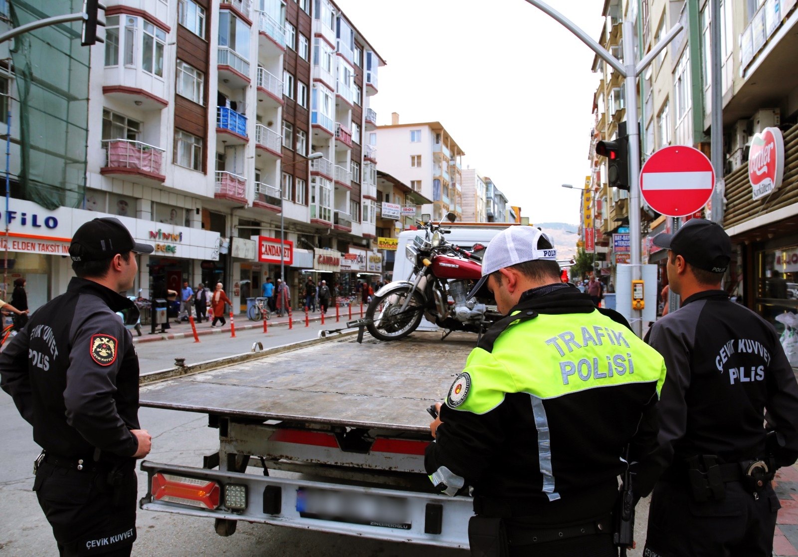 Afyon Polisi Uyarıyor ''Kaskınla Yol Ver Hayata''