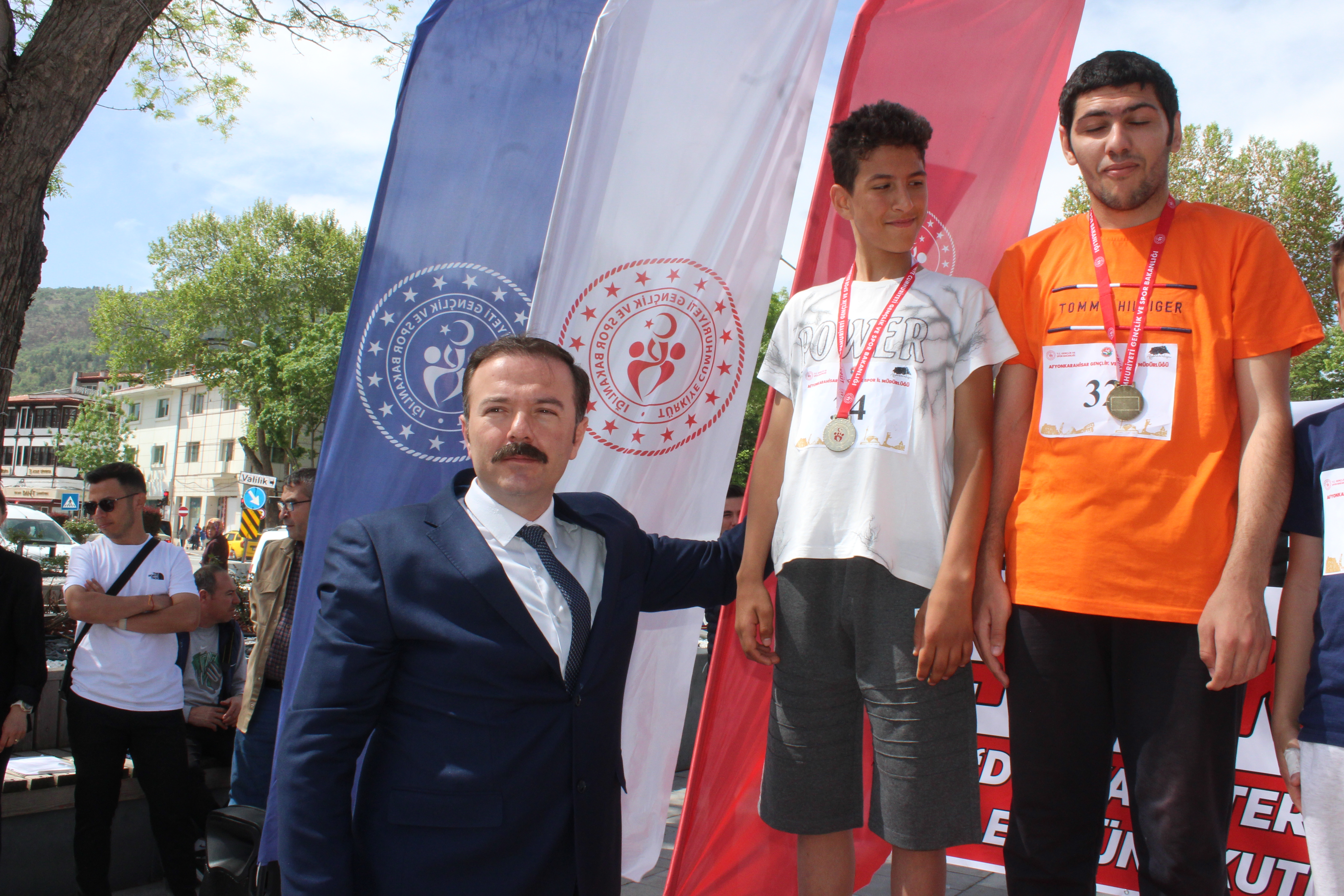İnsan ve hayvan sağlığı temalı koşuya yoğun ilgi