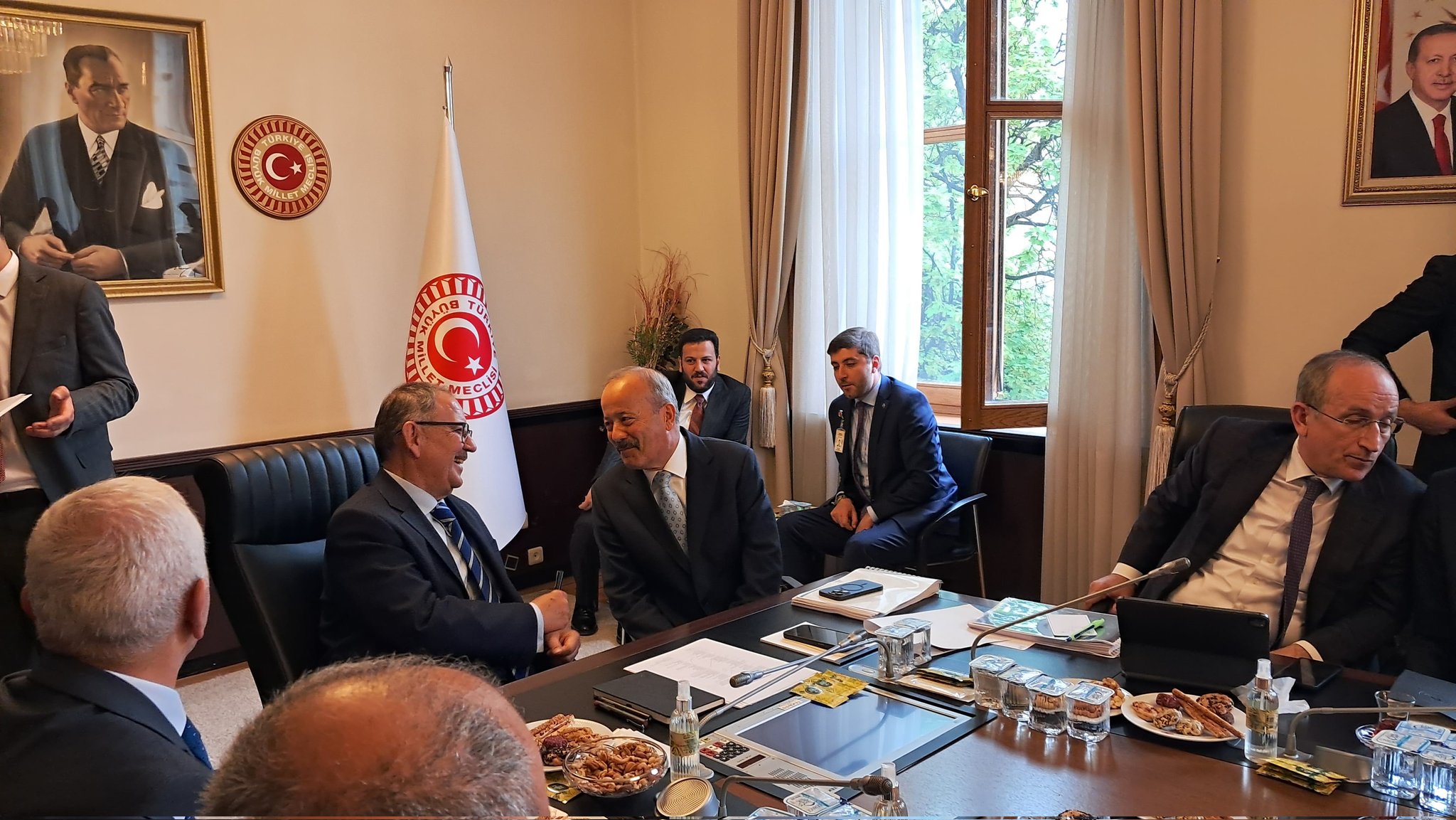 MHP'li Taytak Bakan Özhaseki'yle Bir Araya Geldi