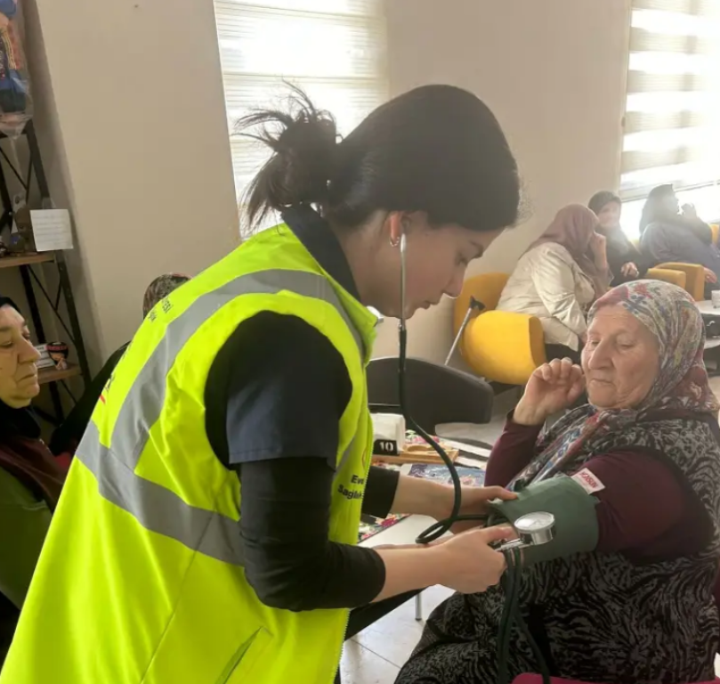 KADIN KÜLTÜR EVİ'NDE SOHBETLER SÜRÜYOR