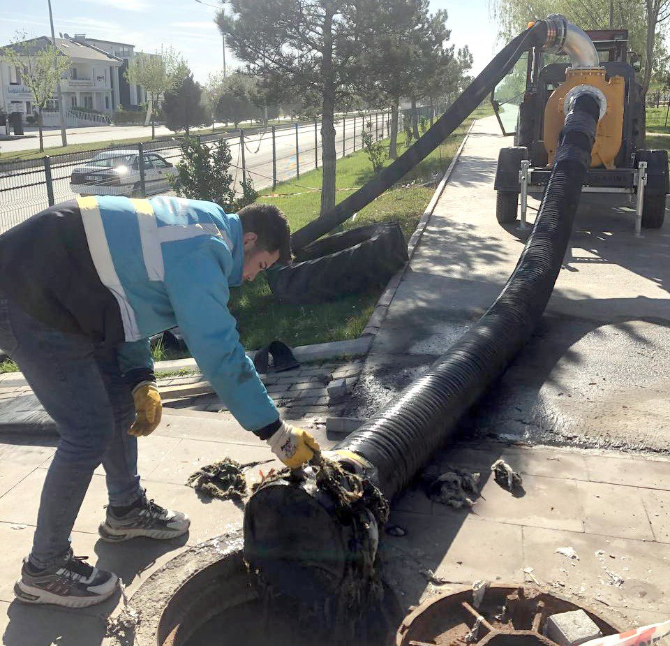 Başkan Köksal, Akarçay’da Ki Kötü Koku Sorunu İçin Harekete Geçti!