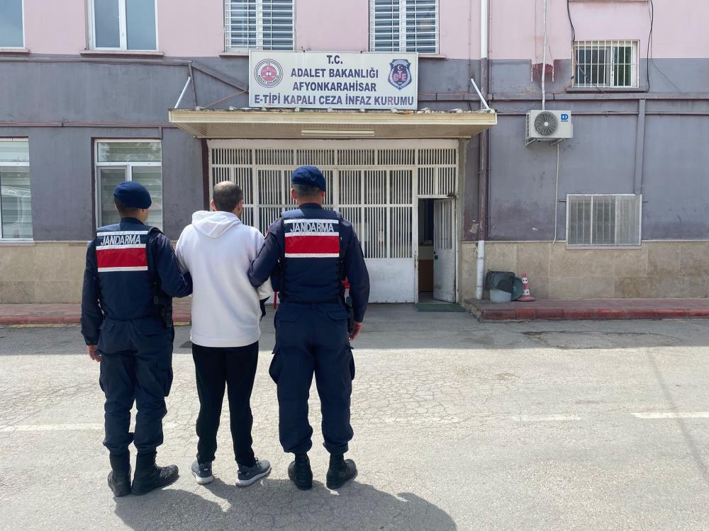 5 YIL HAPİS CEZASI İLE ARANAN ŞAHIS YAKALANDI