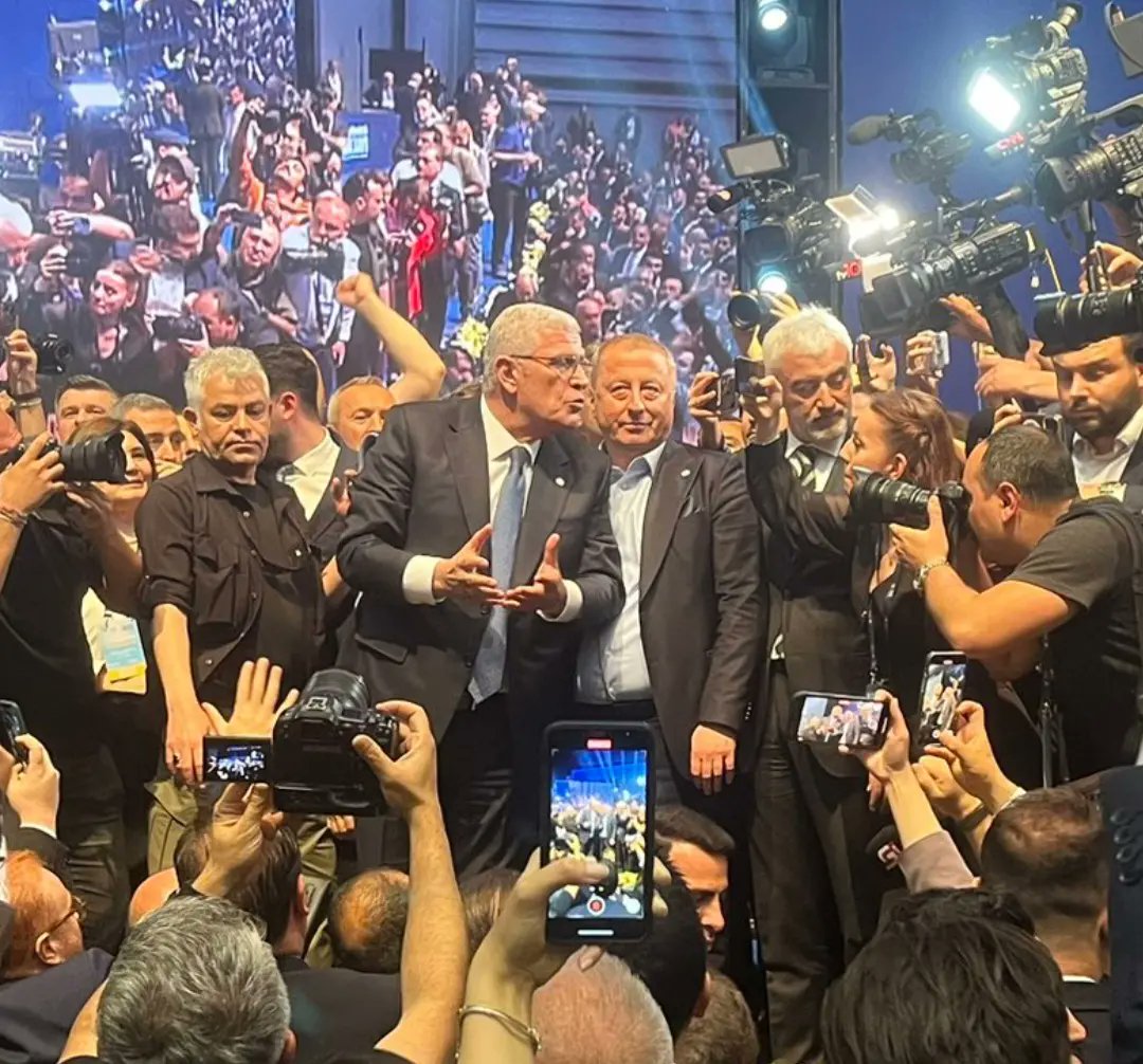 İYİ Parti Olağanüstü Kurultayında Demokrasi Şöleni: Hakan Şeref Olgun'dan Önemli Sosyal Medya Paylaşımı