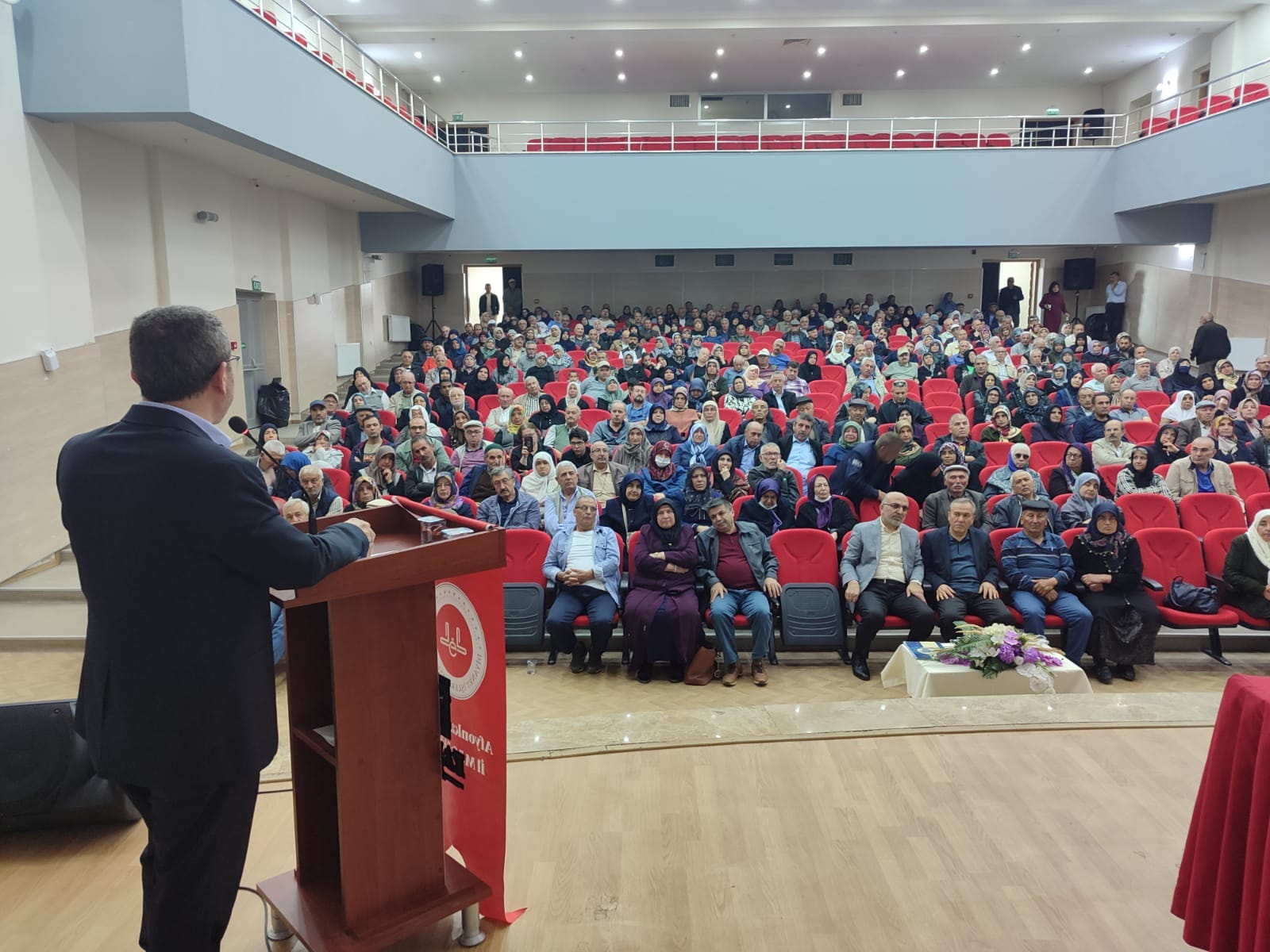 İl Müftülüğü Tarafından Hacı Adaylarına Yönelik Seminer